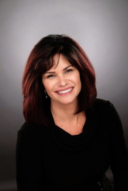 Kelly Meloche - Funeral Celebrant